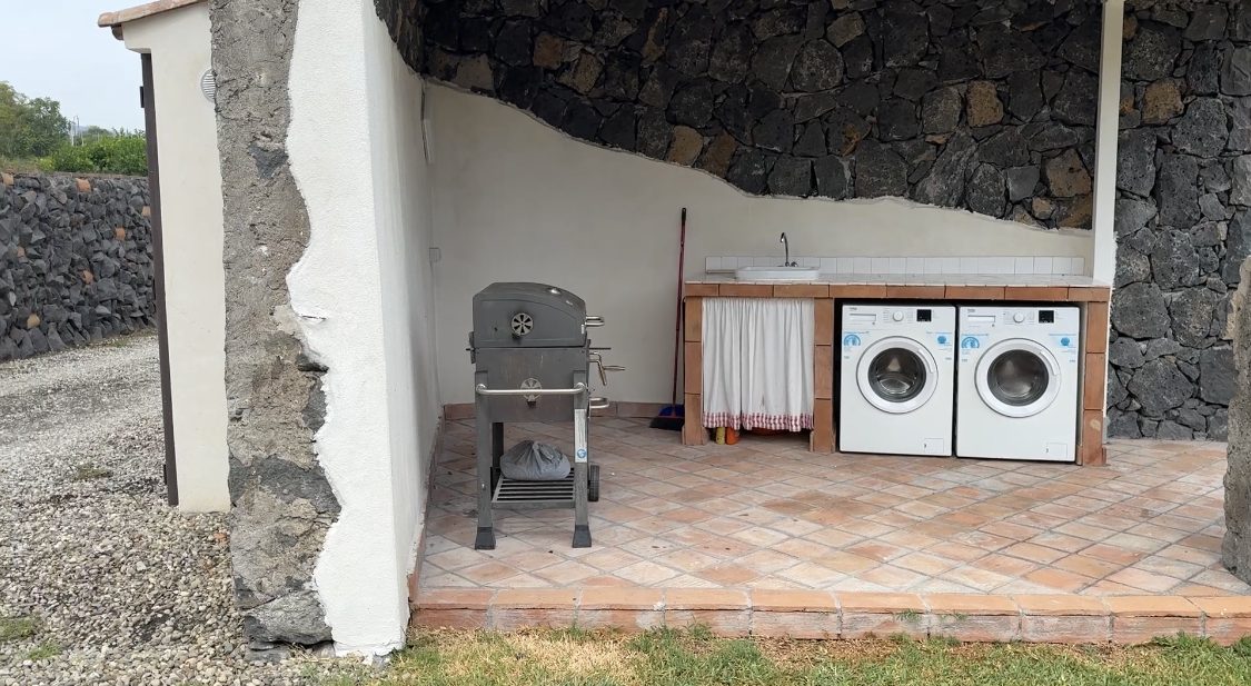Borgo Papardo — Esterni 67